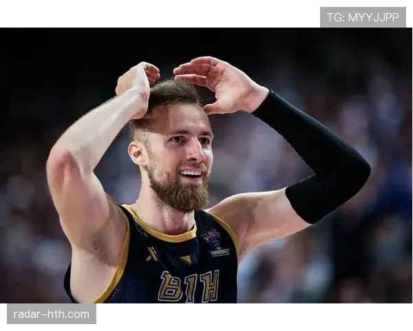 穆萨闪耀赛场,率队强势回暖彰显领袖担当 穆萨闪耀赛场,率队强势回暖彰显领袖担当