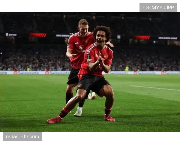 曼联的复兴困境：成绩回暖与体系停滞的矛盾